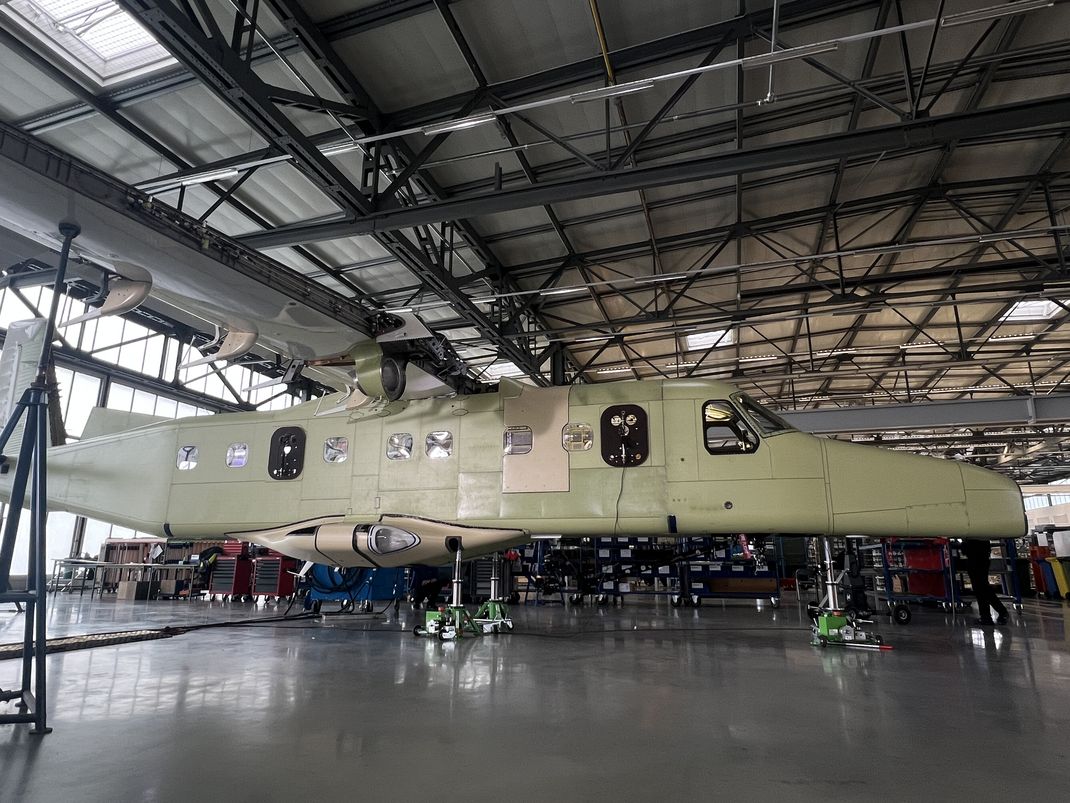 Do228_Wing_Engine_01.jpg